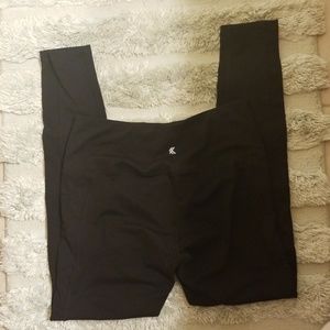Like new yoga pants! High waist. 2 side pockets